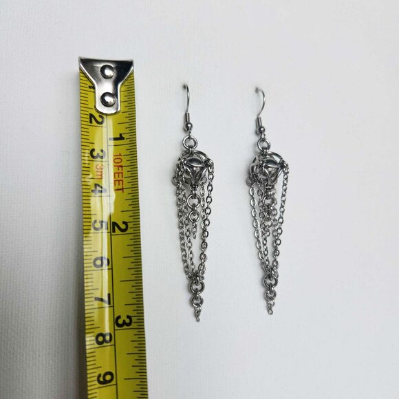 Gothic long dangly pointy spike silver earrings - Picture 7 of 8